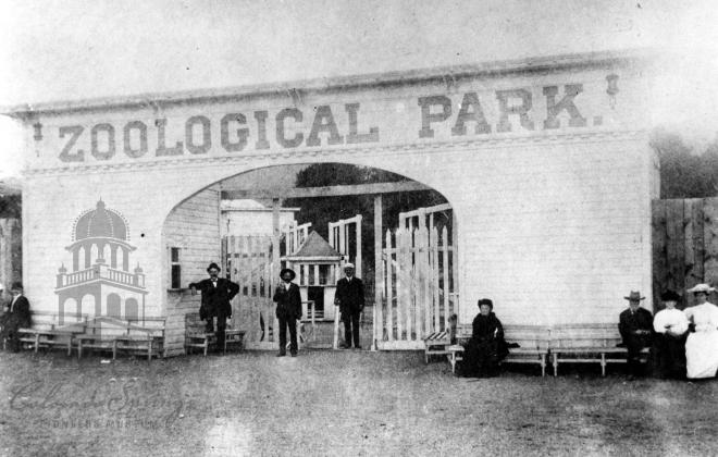 entrance to soological park founded by Bath House John